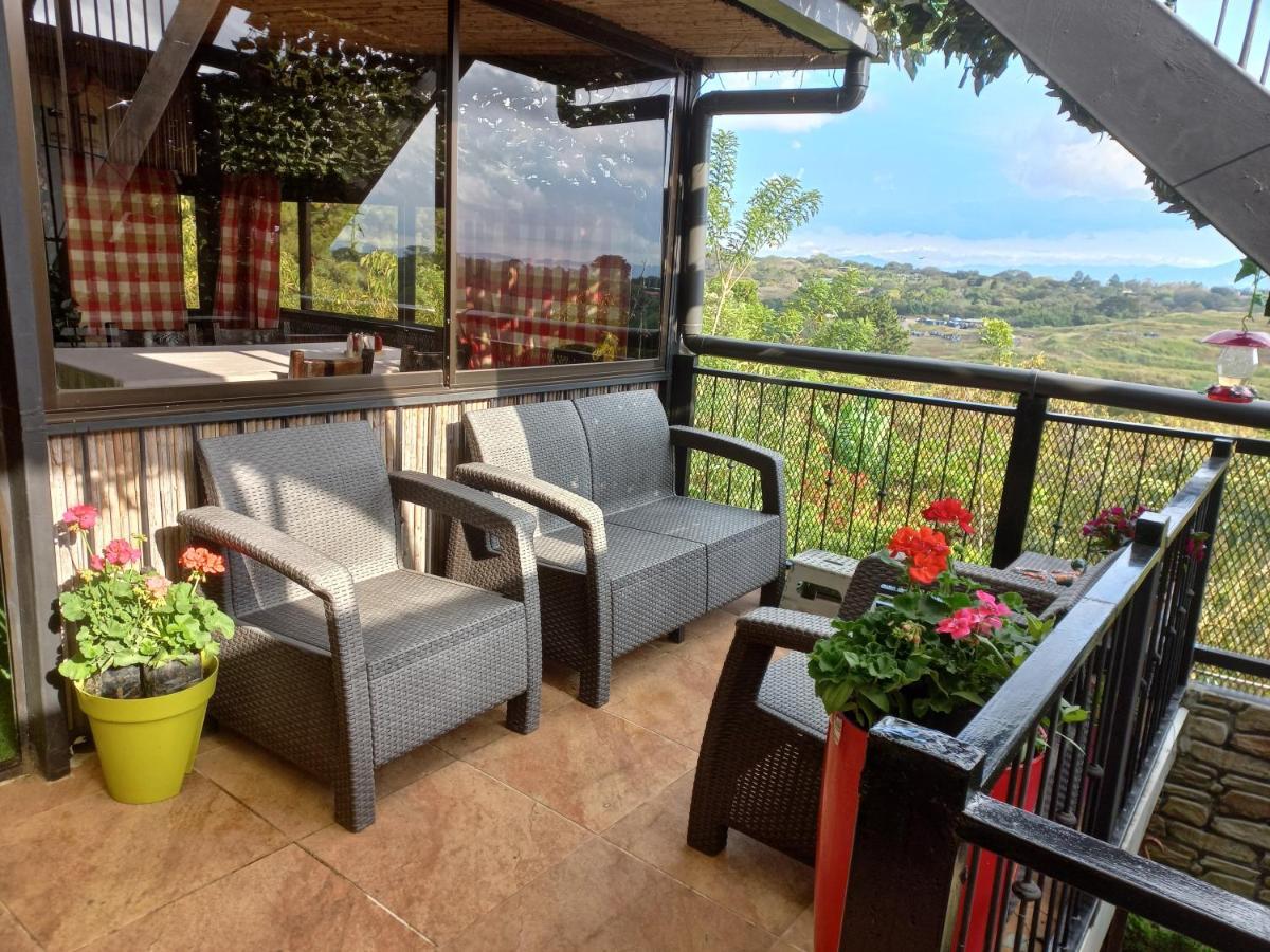 Rancha Azul Inn Alajuela Dış mekan fotoğraf